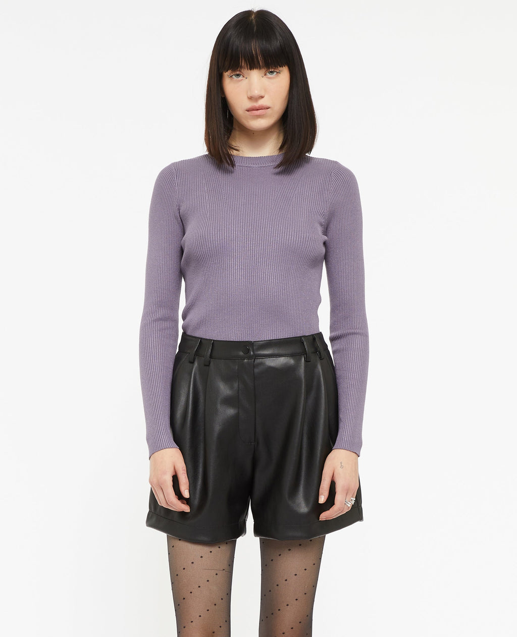 Short taille haute en simili cuir avec pinces