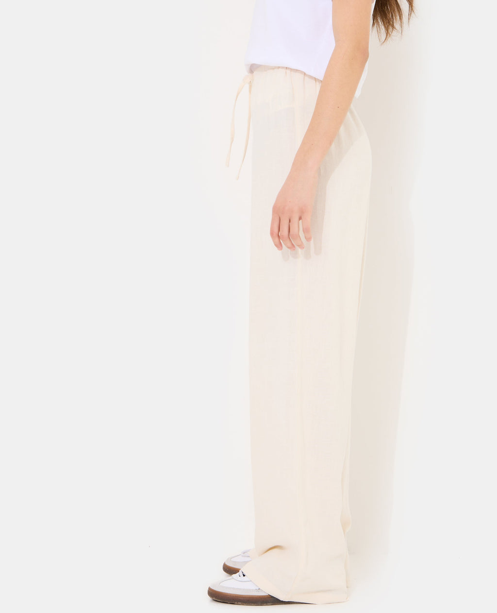 Pantalon large et droit avec taille élastiquée