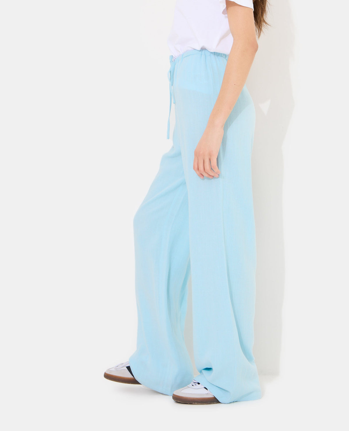 Pantalon large et droit avec taille élastiquée