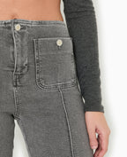 Jean flare taille haute avec poches plaquées