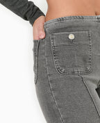 Jean flare taille haute avec poches plaquées