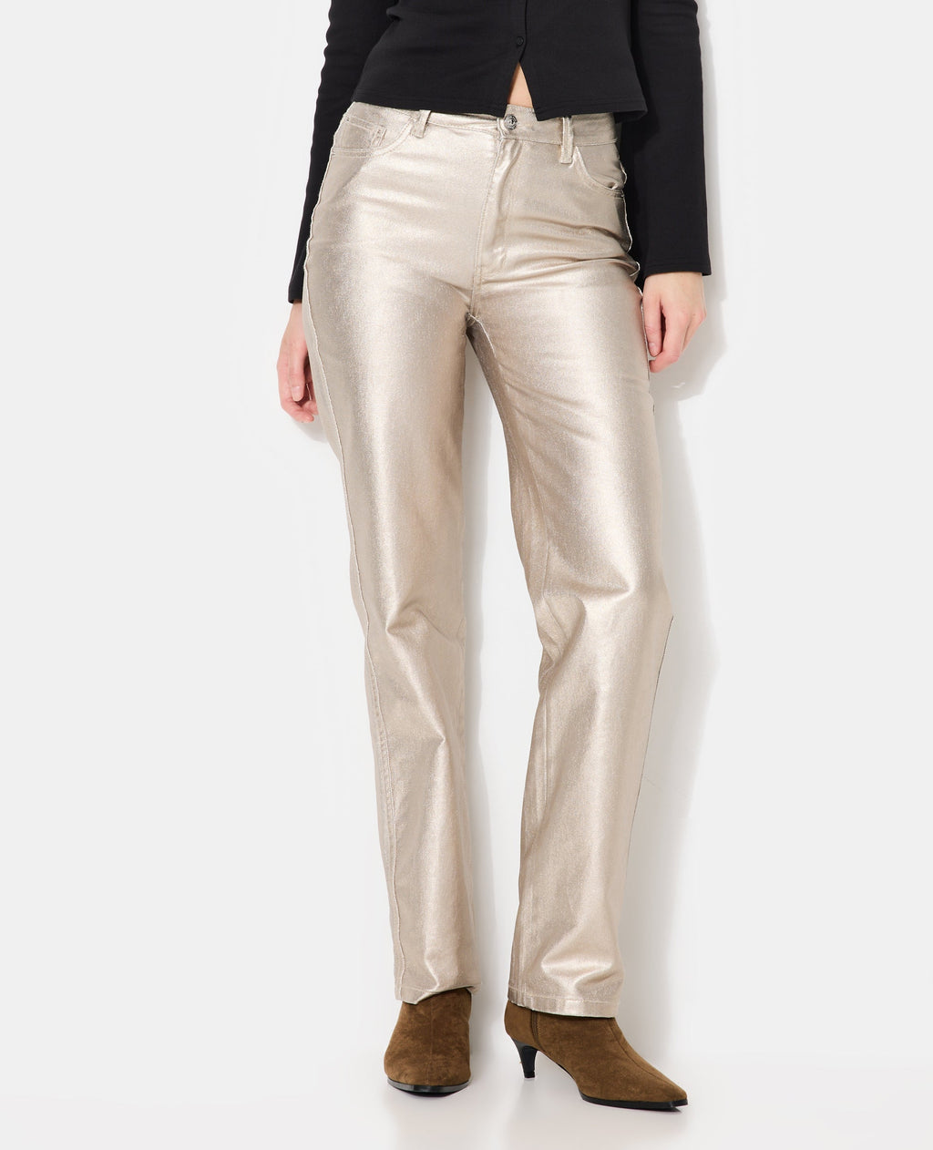 J90-2 / Jean straight avec enduction dorée taille medium