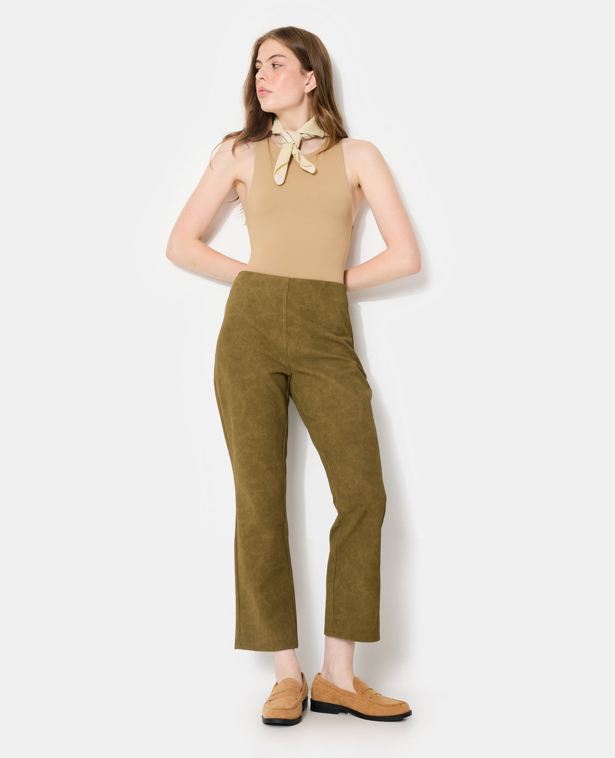 Pantalon 7/8ème en suédine