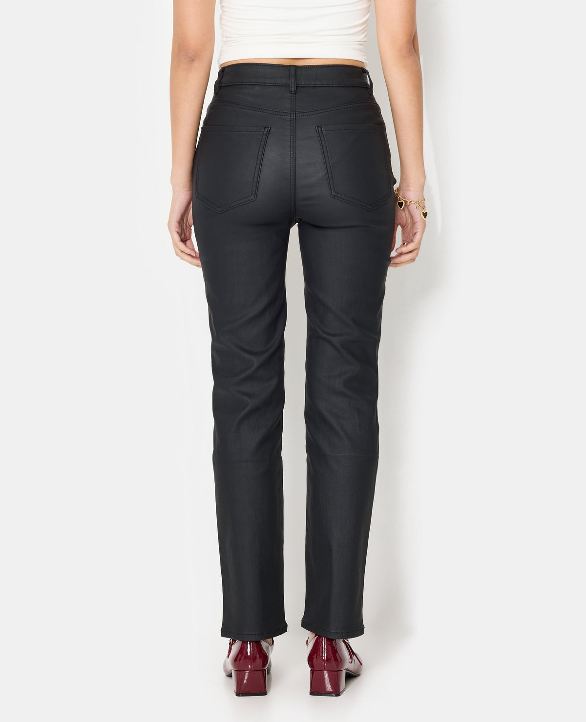 Jean slim enduit effet cuir
