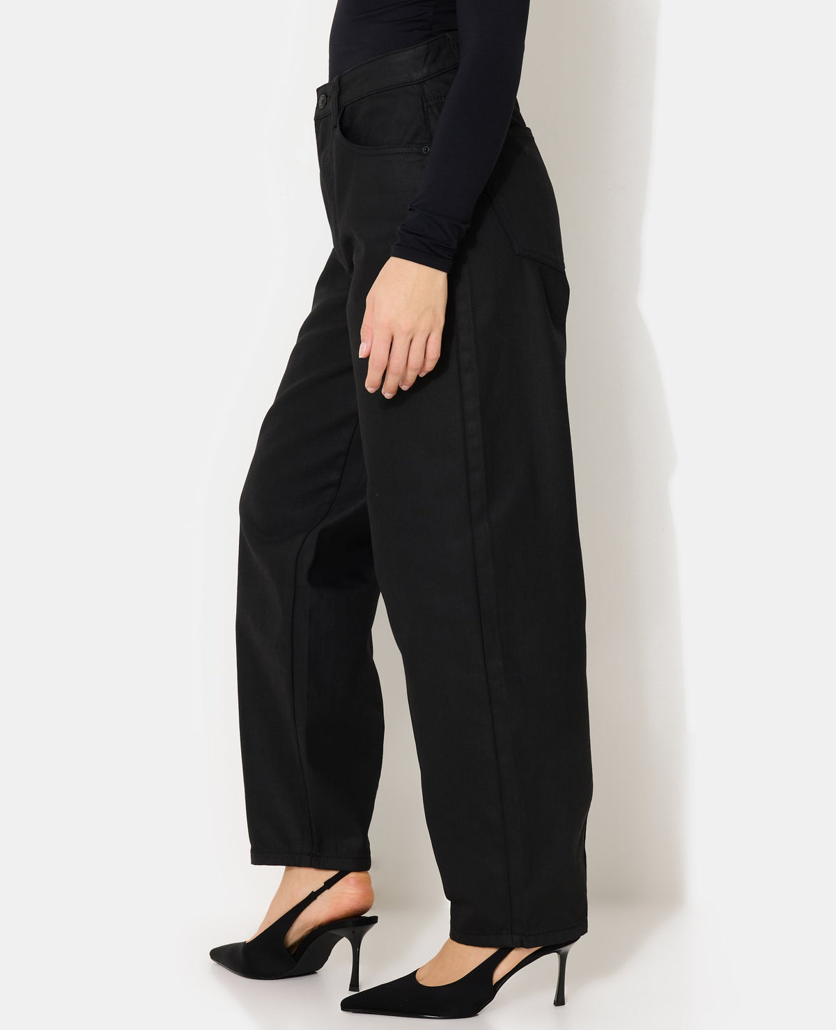 Jean barrel enduit taille haute