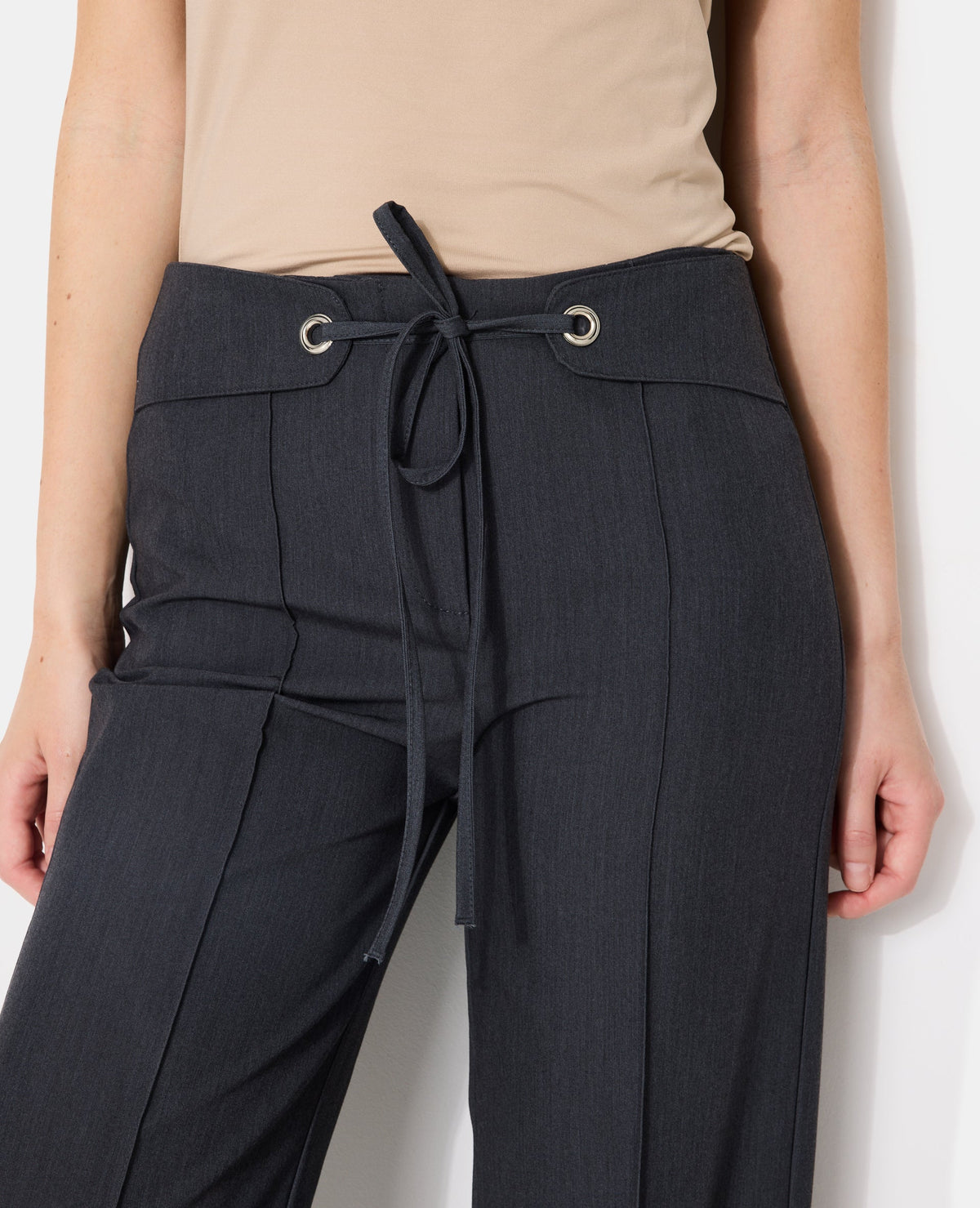 Pantalon city avec ceinture à nouer