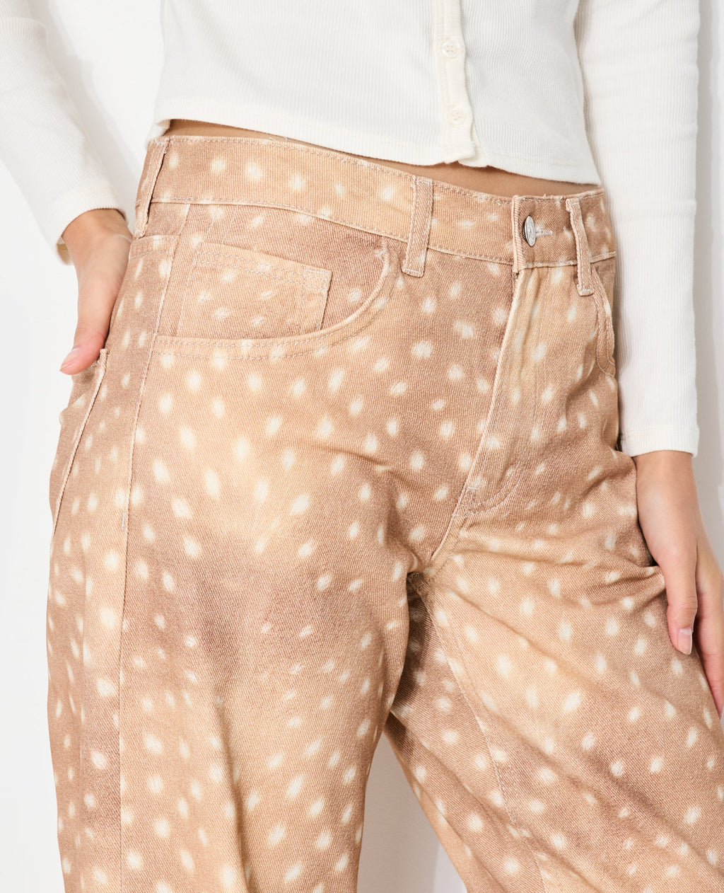 Jean droit avec grand revers motif faon