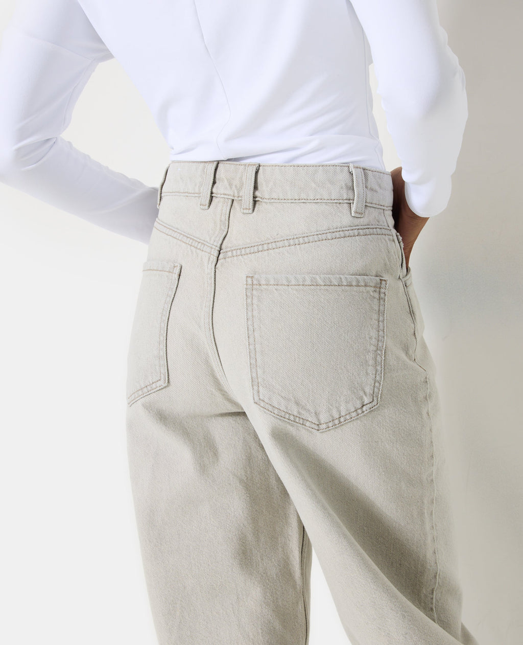 Jean barrel taille haute