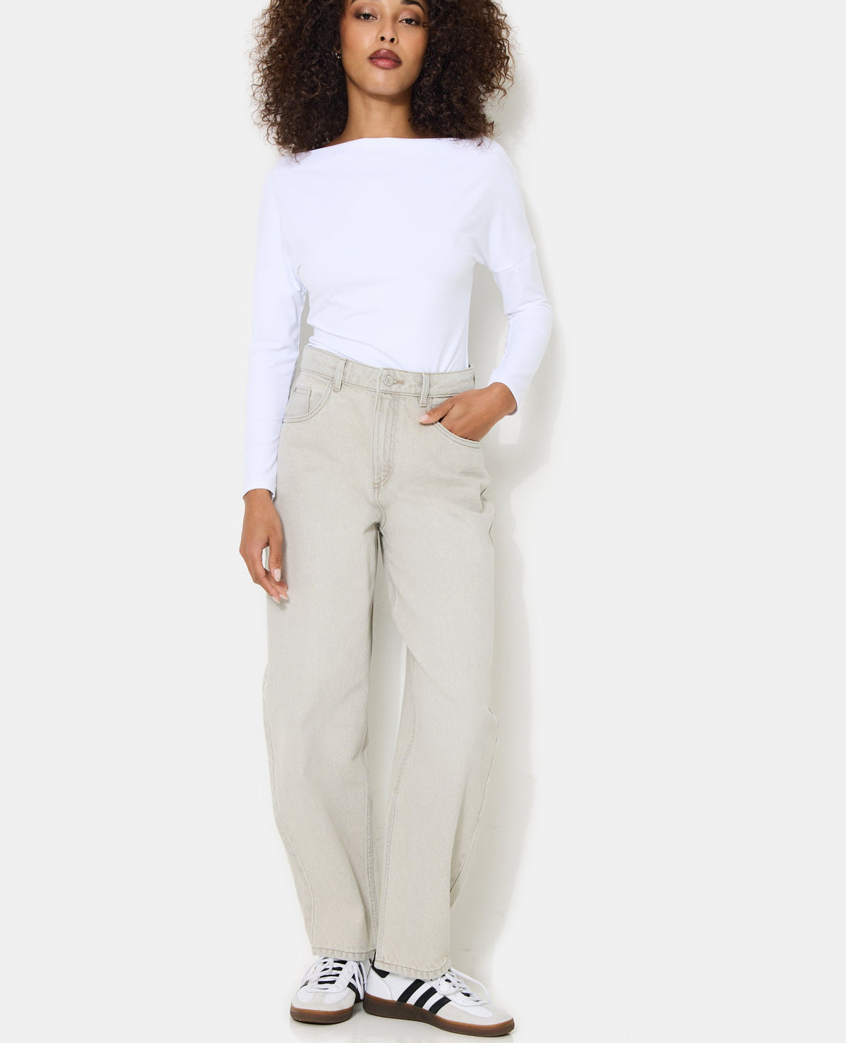 Jean barrel taille haute