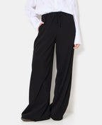 Pantalon droit et large avec lien coulissé