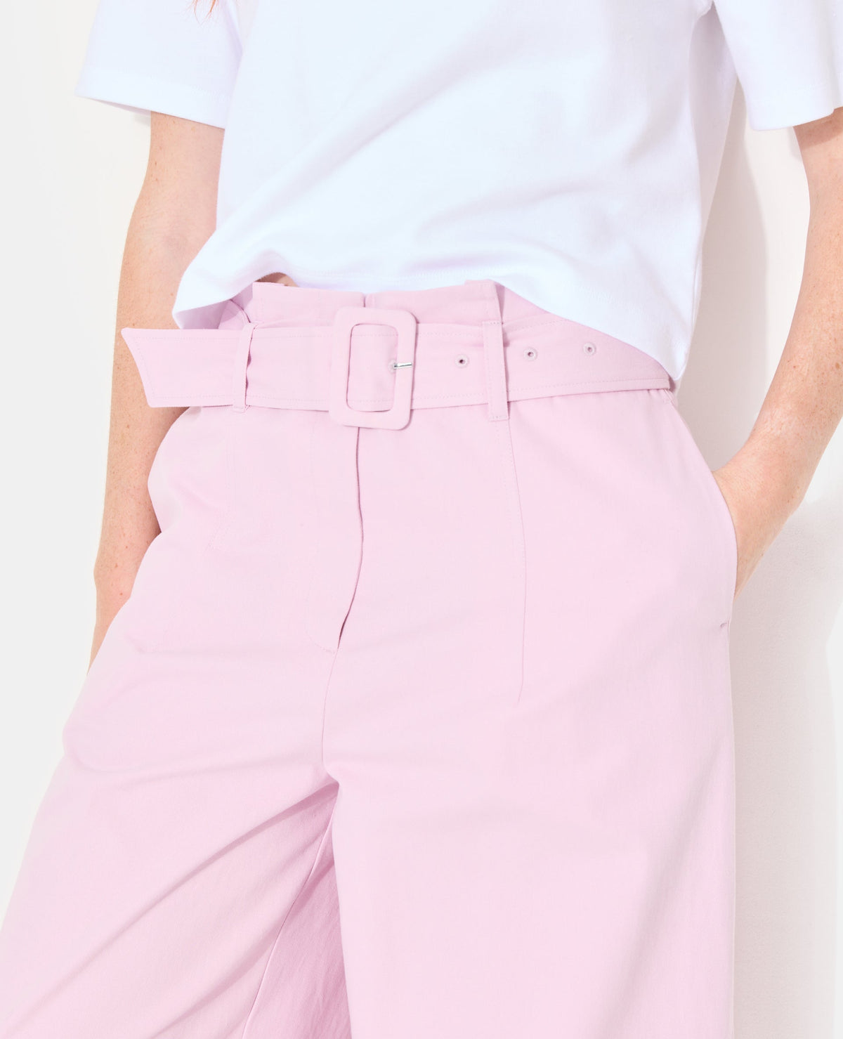Pantalon barrel taille haute avec ceinture
