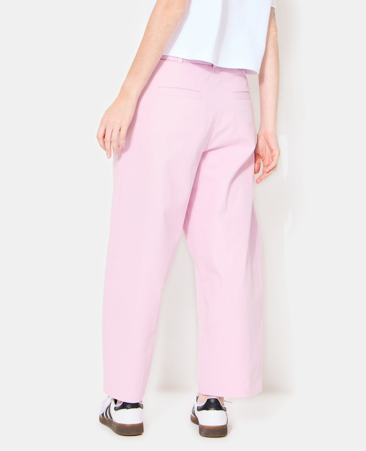 Pantalon barrel taille haute avec ceinture