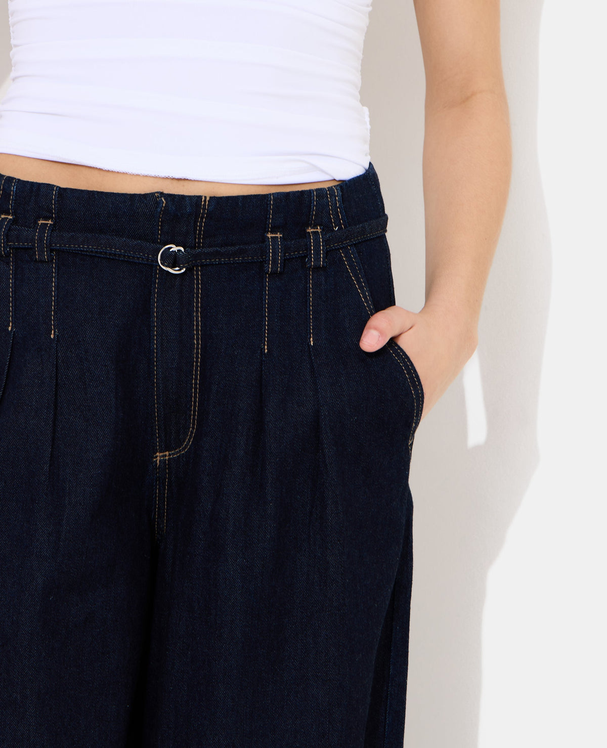 Jean extra wide taille haute avec ceinture