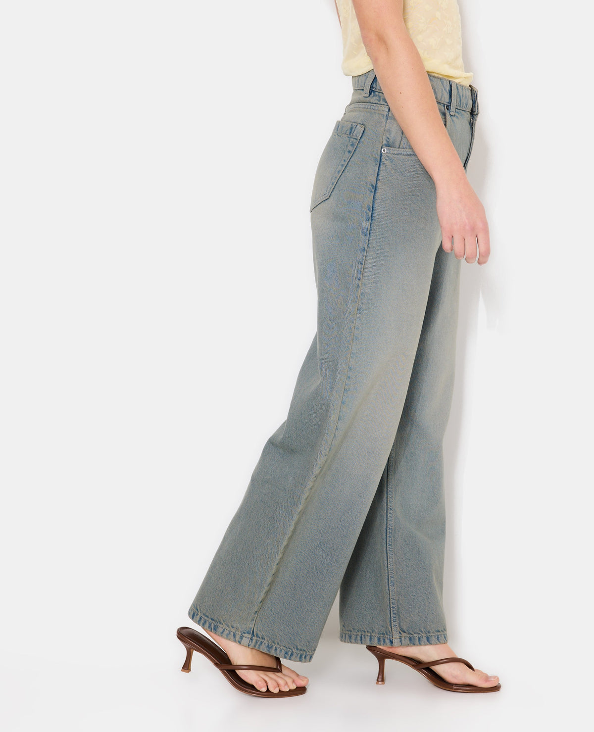 Jean barrel taille haute
