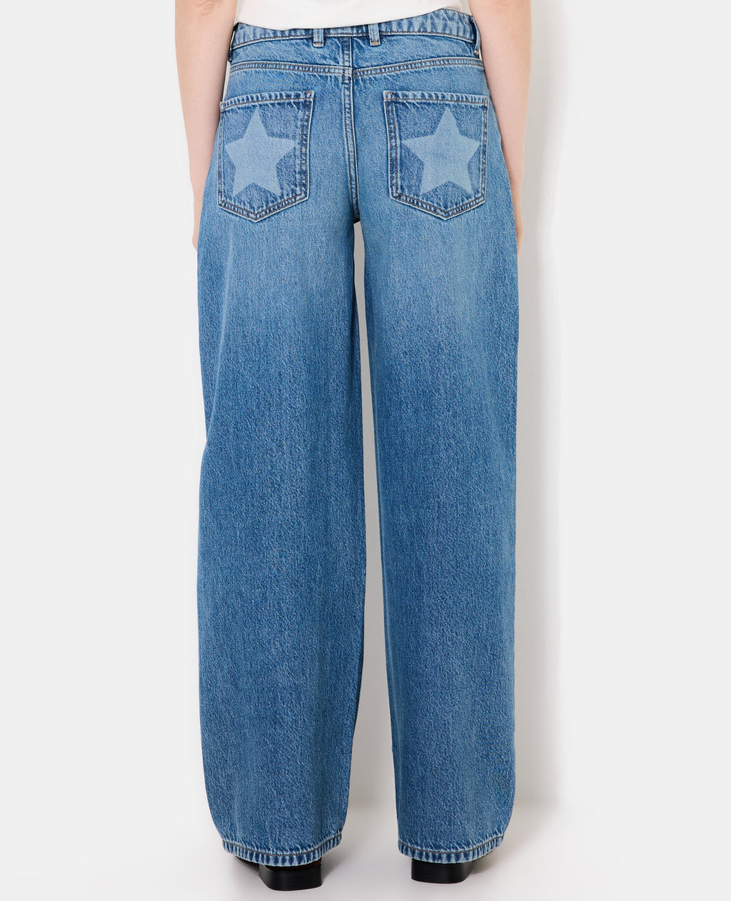 Jean wide taille basse avec étoiles