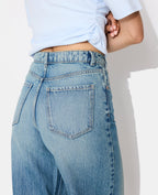 Jean wide taille haute avec ceinture décalée