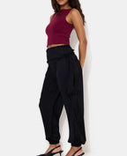Pantalon bouffant en satin avec ceinture à nouer