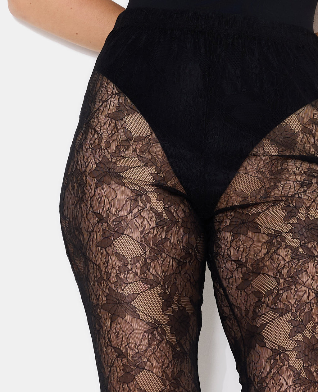 Pantalon flare en dentelle taille élastiquée