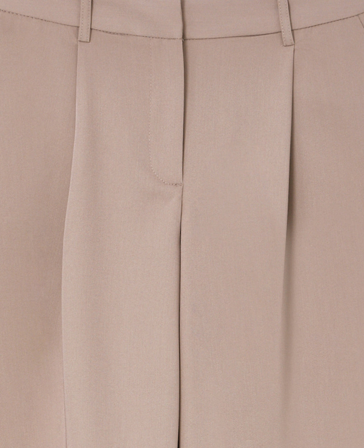 Pantalon large et droit avec pinces