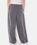 Pantalon large et droit avec pinces