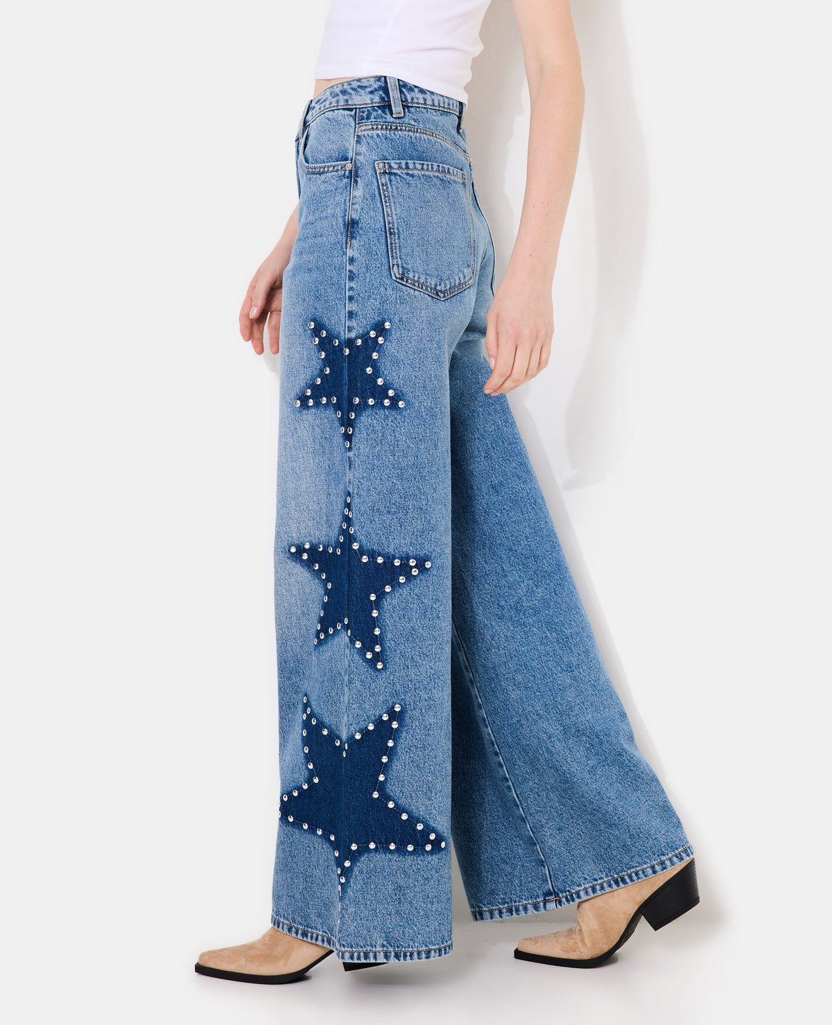 Jean extra-wide taille haute avec étoiles clous