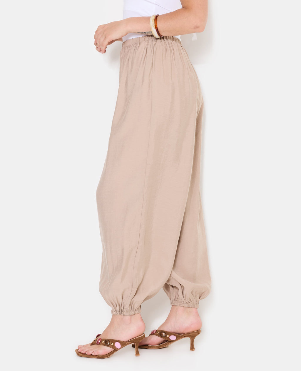 Pantalon bouffant en tissu satiné