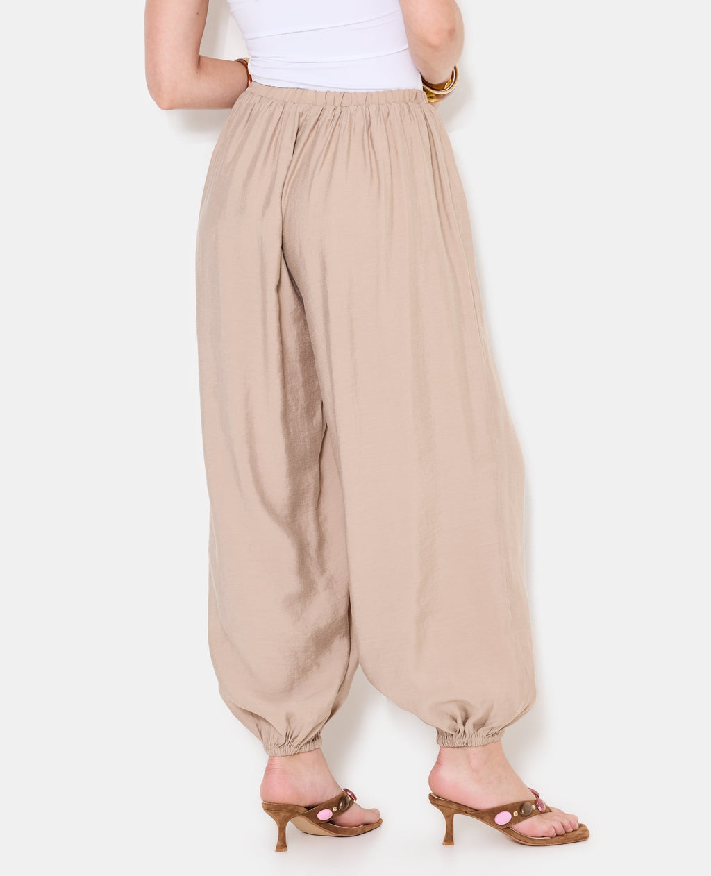 Pantalon bouffant en tissu satiné