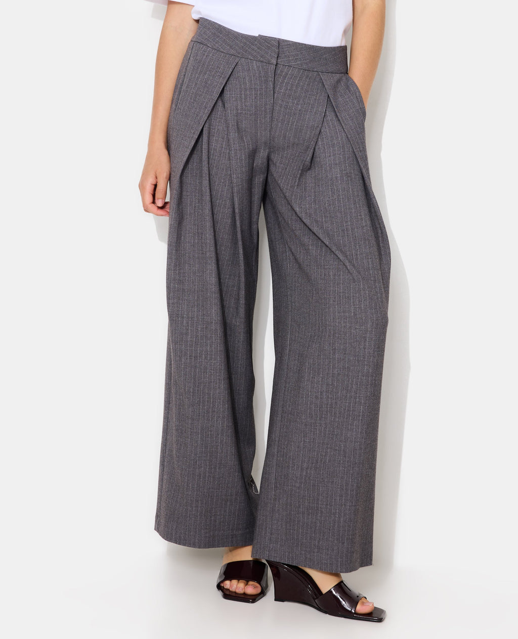 Pantalon city avec plis devant