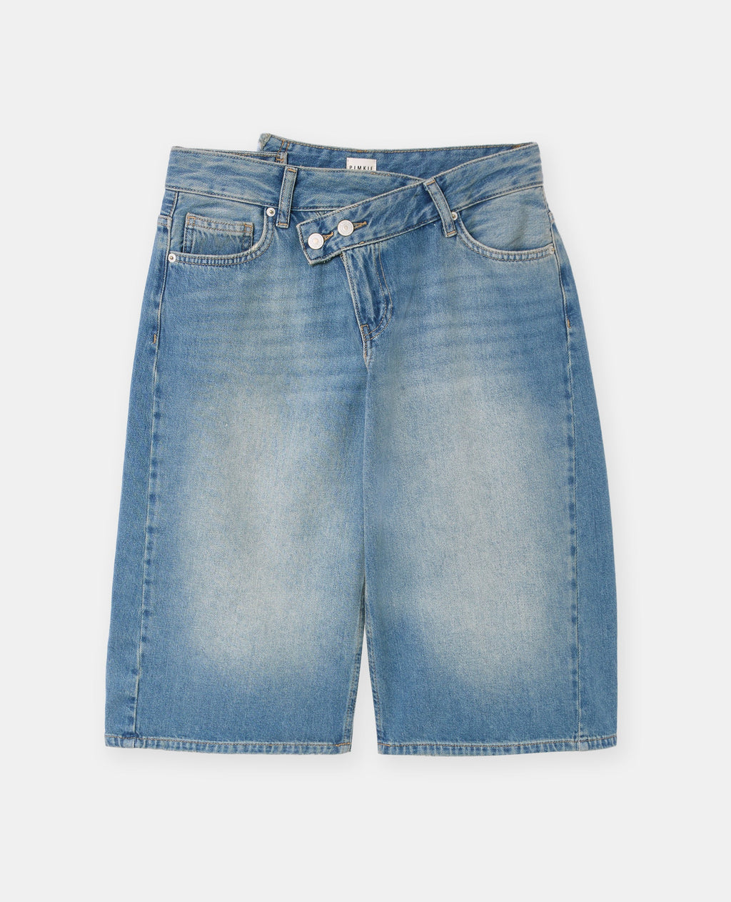 Bermuda en jean ample avec ceinture décalée