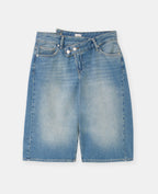 Bermuda en jean ample avec ceinture décalée