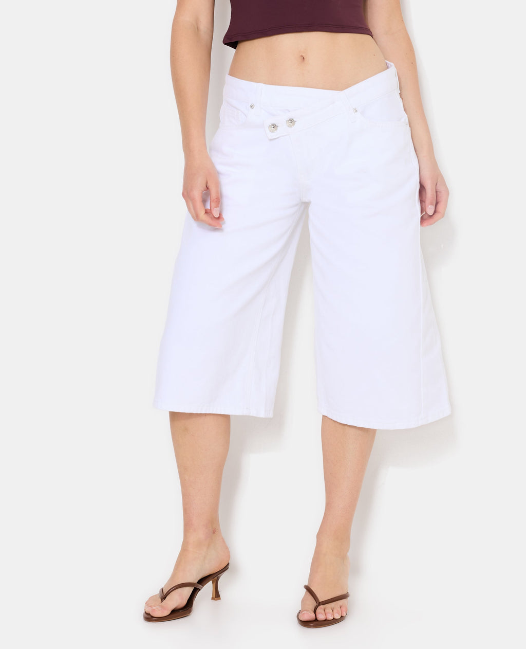 Bermuda ample en jean taille décalée et basse