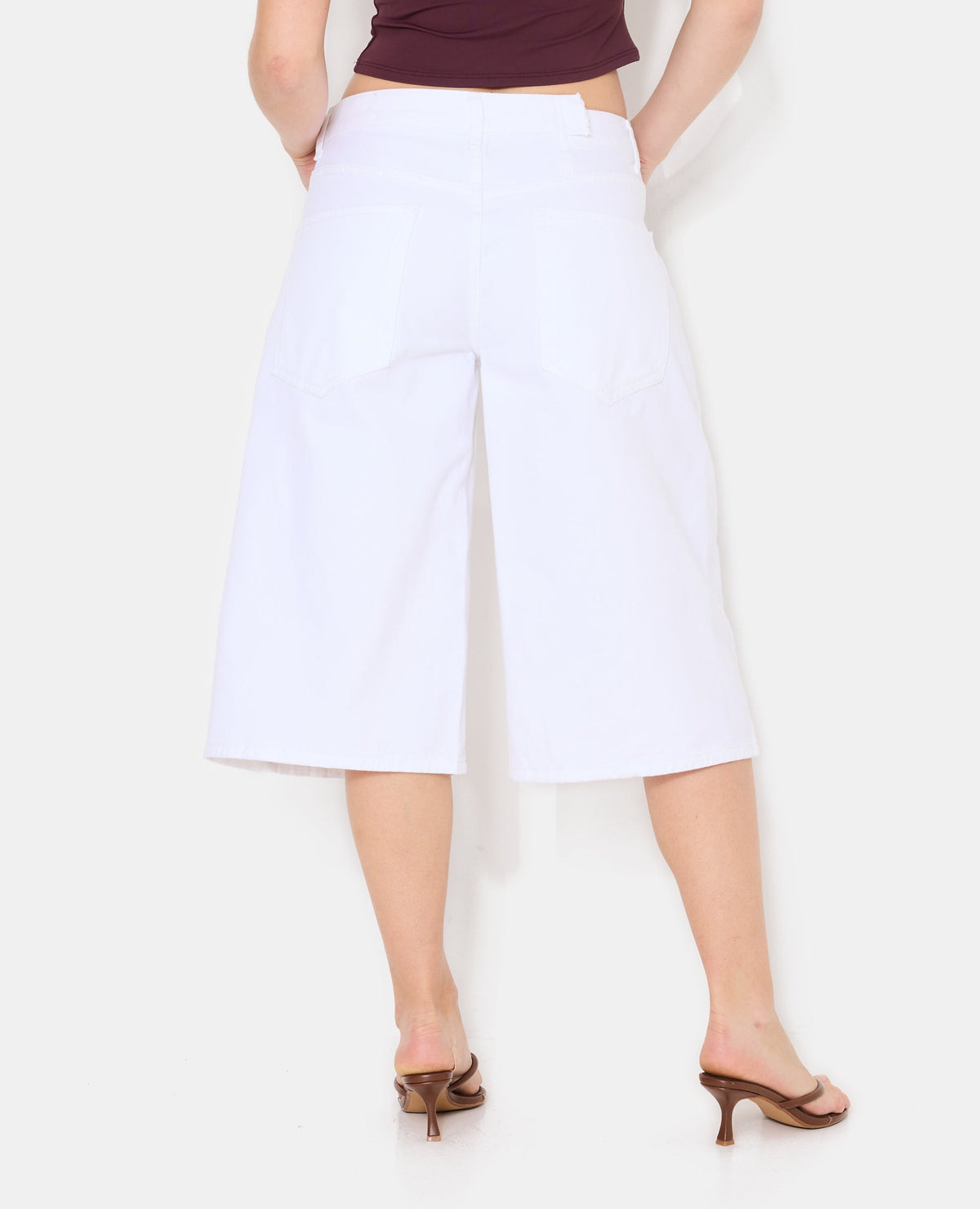 Bermuda ample en jean taille décalée et basse