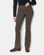 Pantalon flare taille basse en tissu stretch