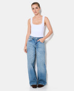 Jean wide taille basse avec patte boutonnée
