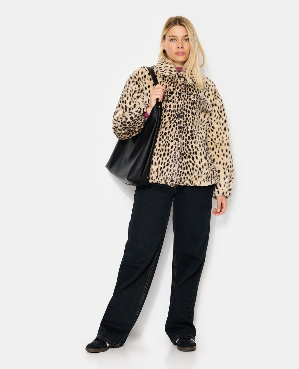 Blouson forme chemise en fausse fourrure motif guépard
