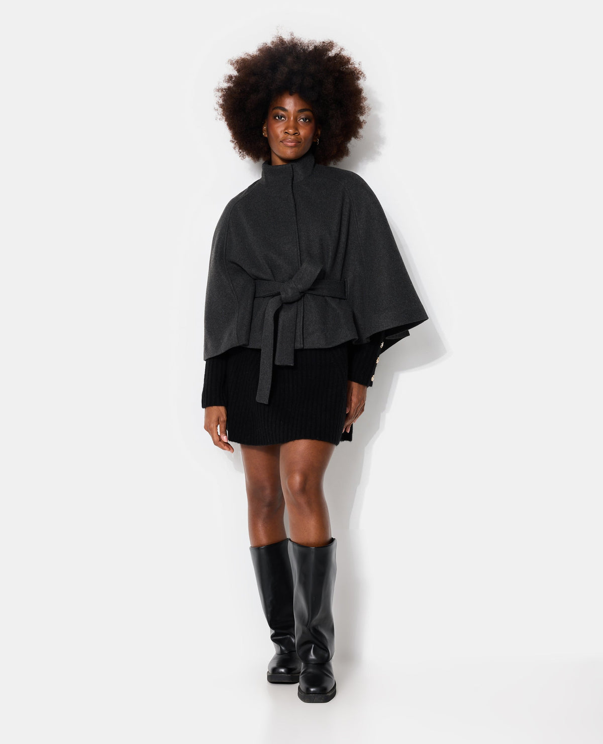 Manteau court cape drap de laine avec ceinture