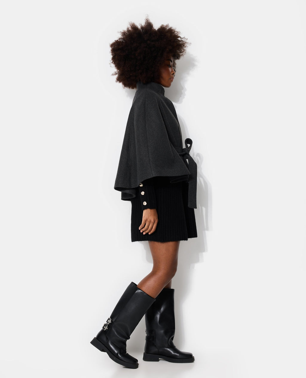 Manteau court cape drap de laine avec ceinture