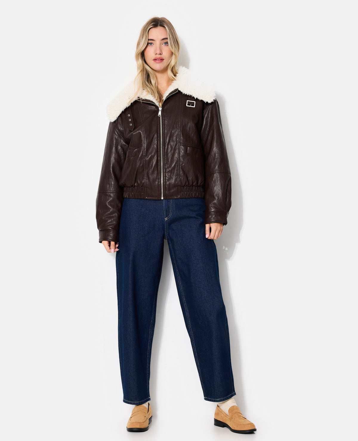 Blouson en simili grand col fausse fourrure