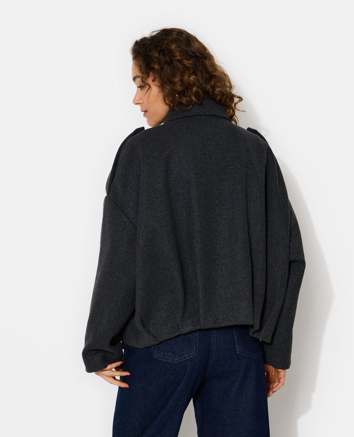 Blouson forme boule effet drap de laine