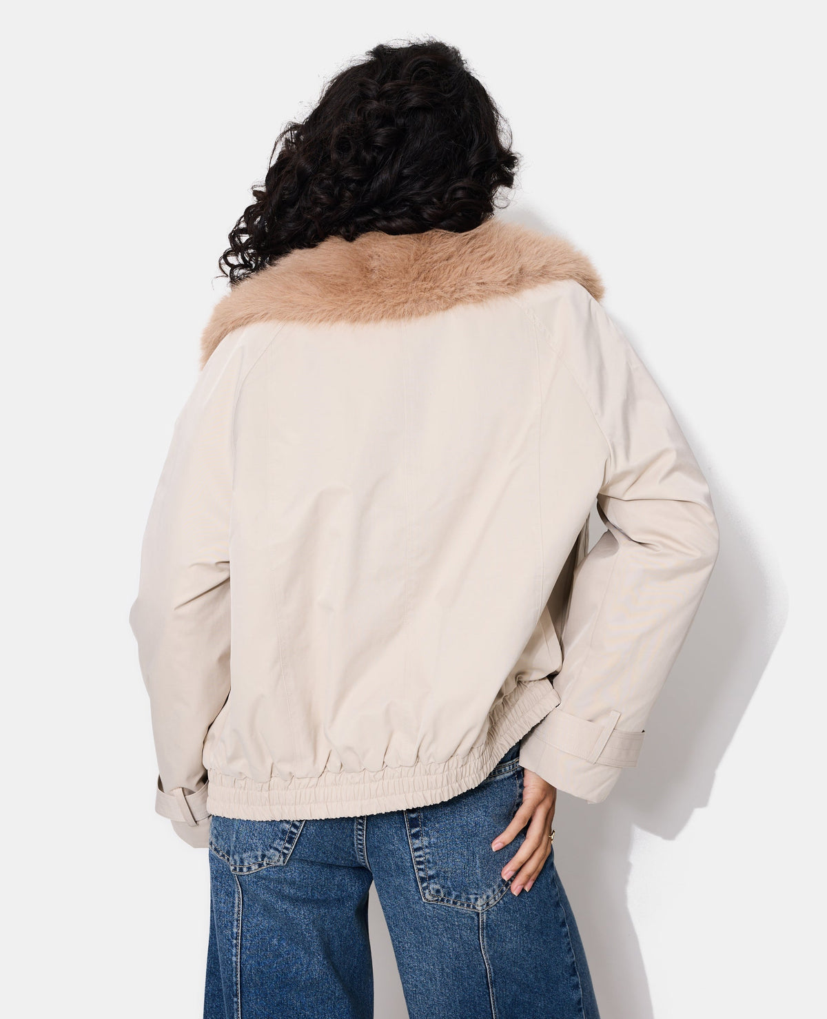 Blouson esprit trench avec col fourrure