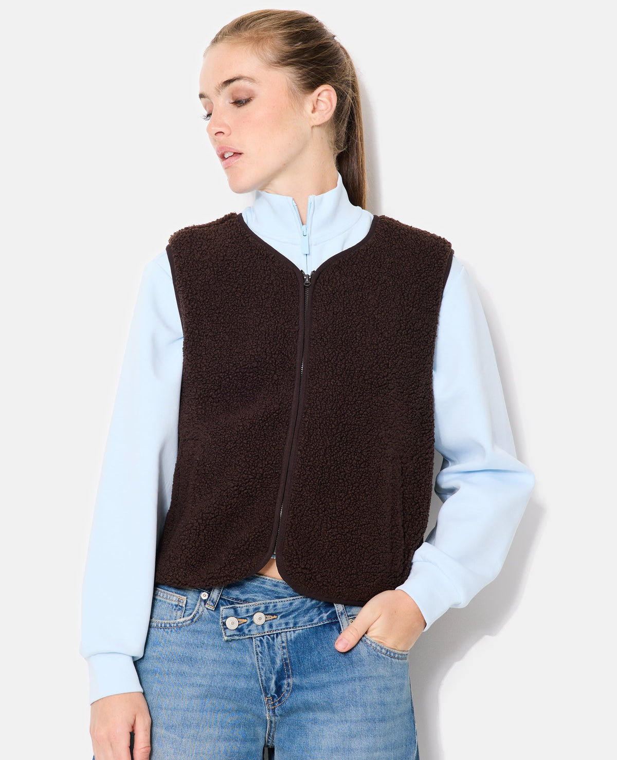 Veste sans manches zippée en sherpa