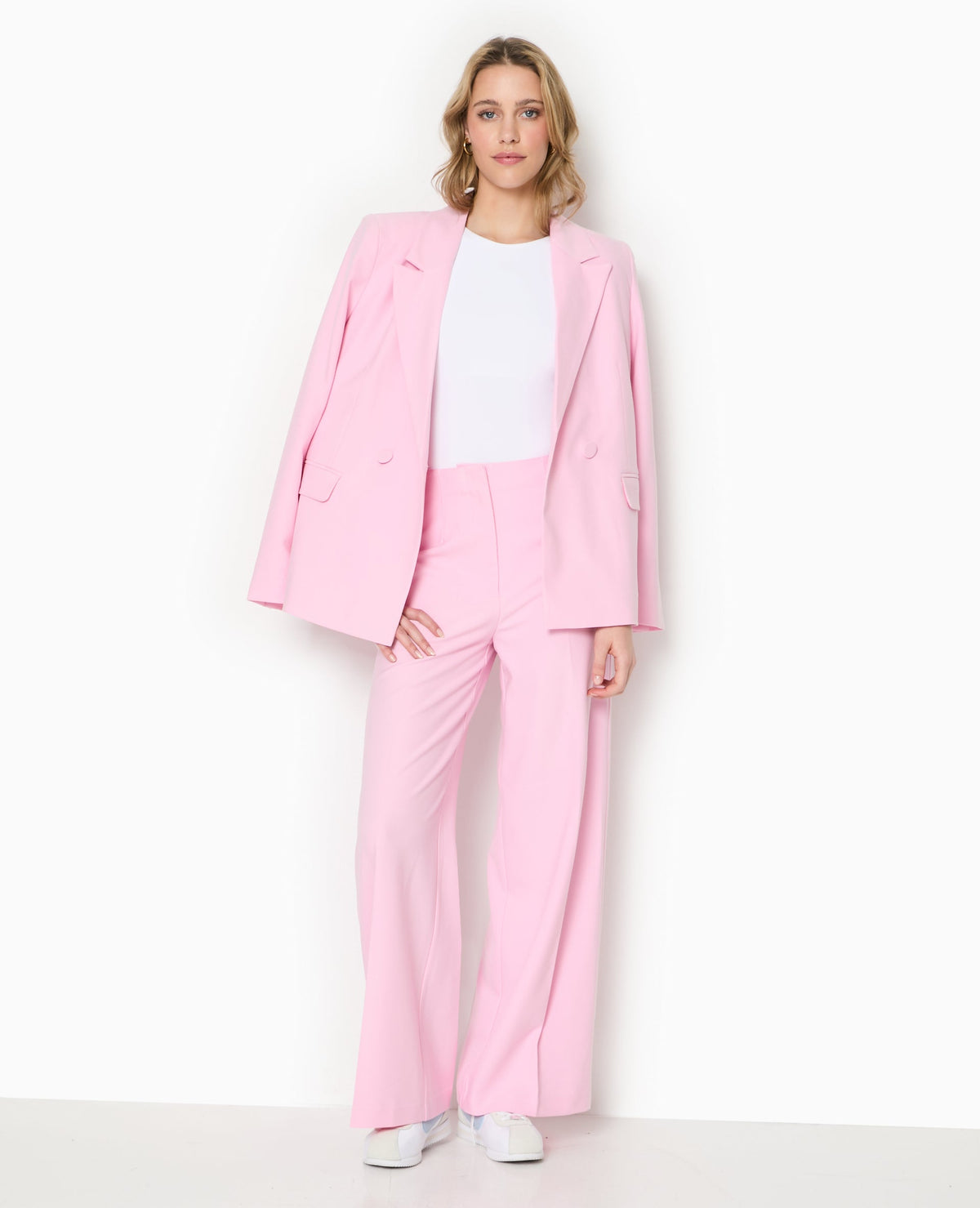 Veste tailleur avec double boutonnage