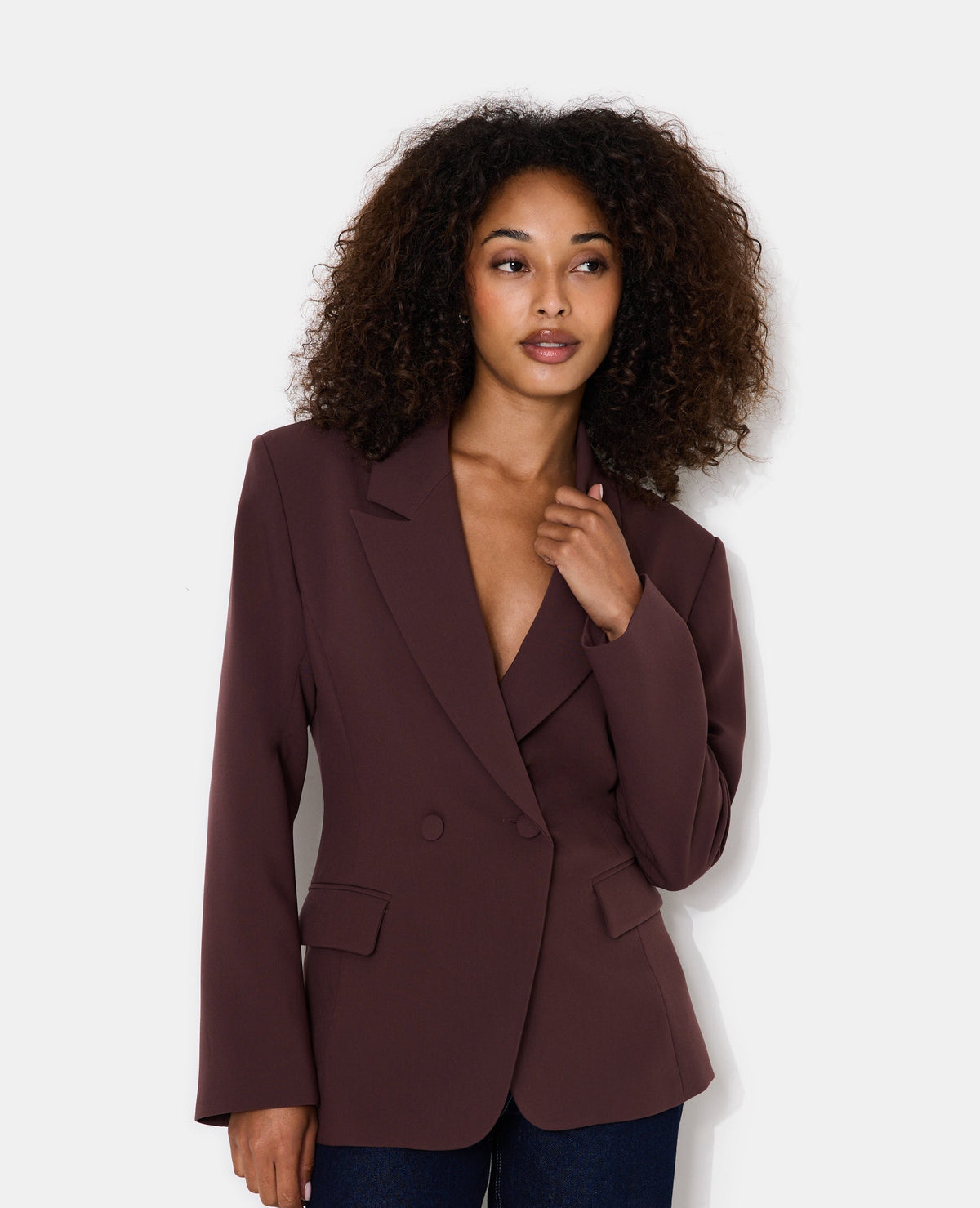 Veste blazer cintrée avec épaulettes