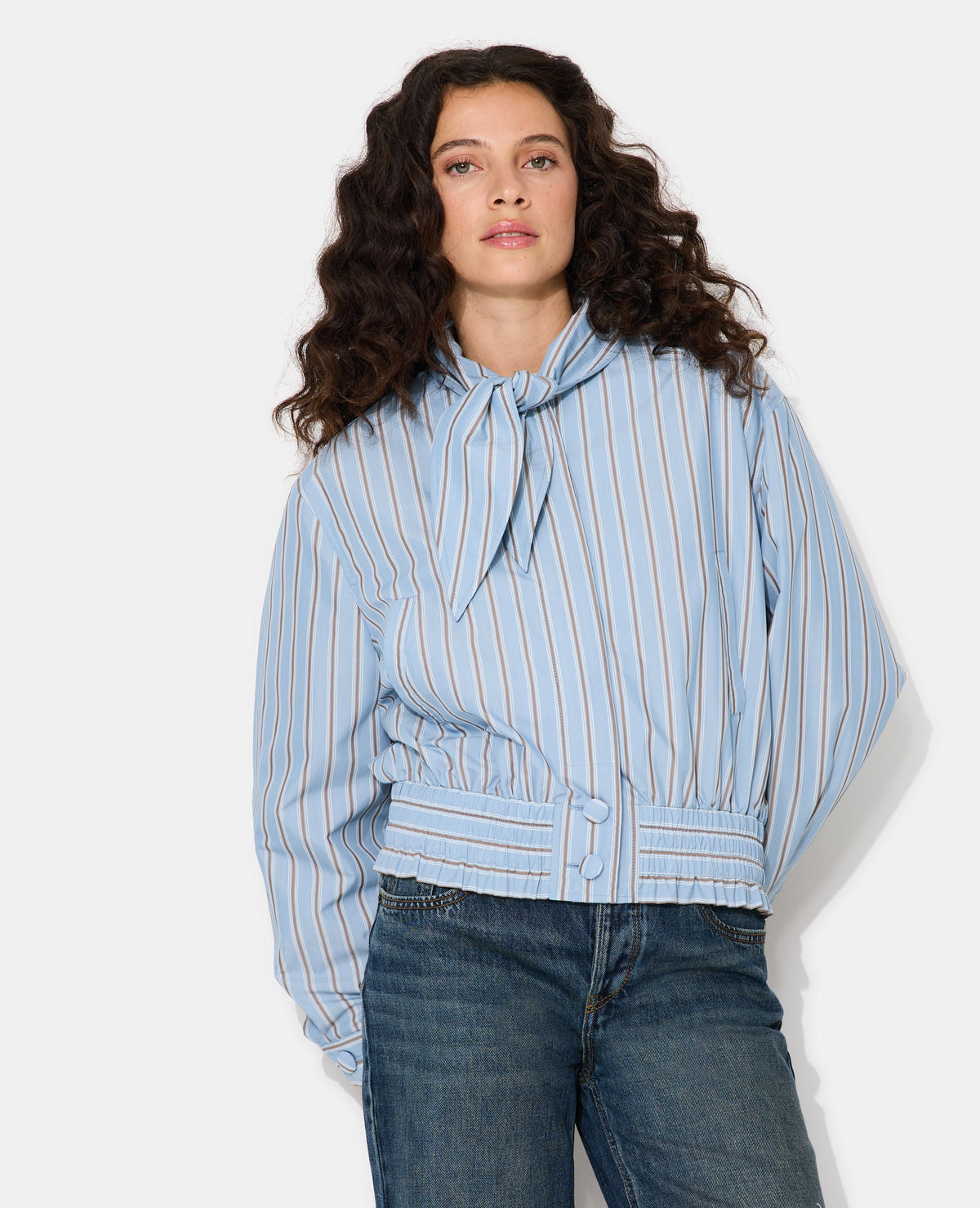 Blouson court rayé avec col nœud