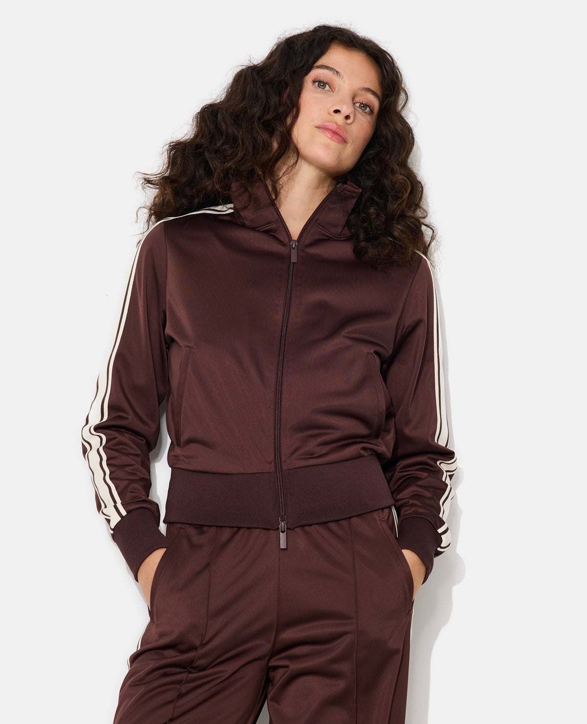 Veste de jogging avec bandes contrastées