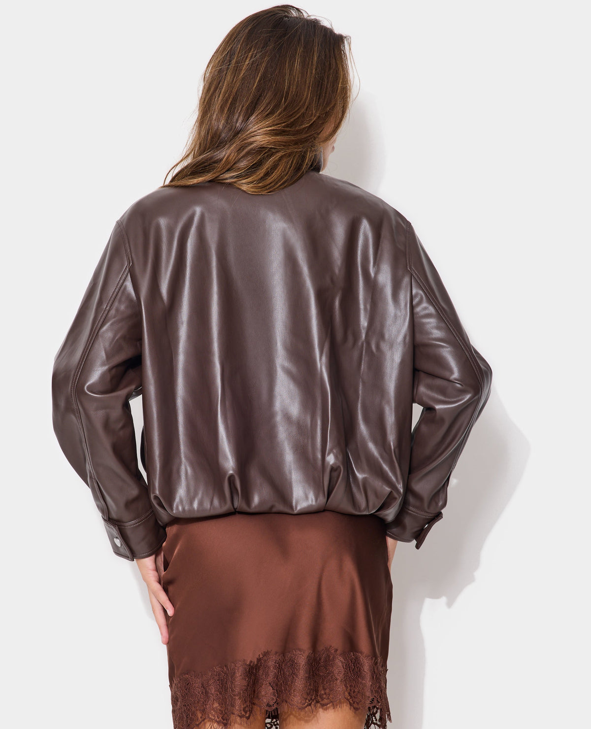 Blouson en simili forme vintage avec col montant