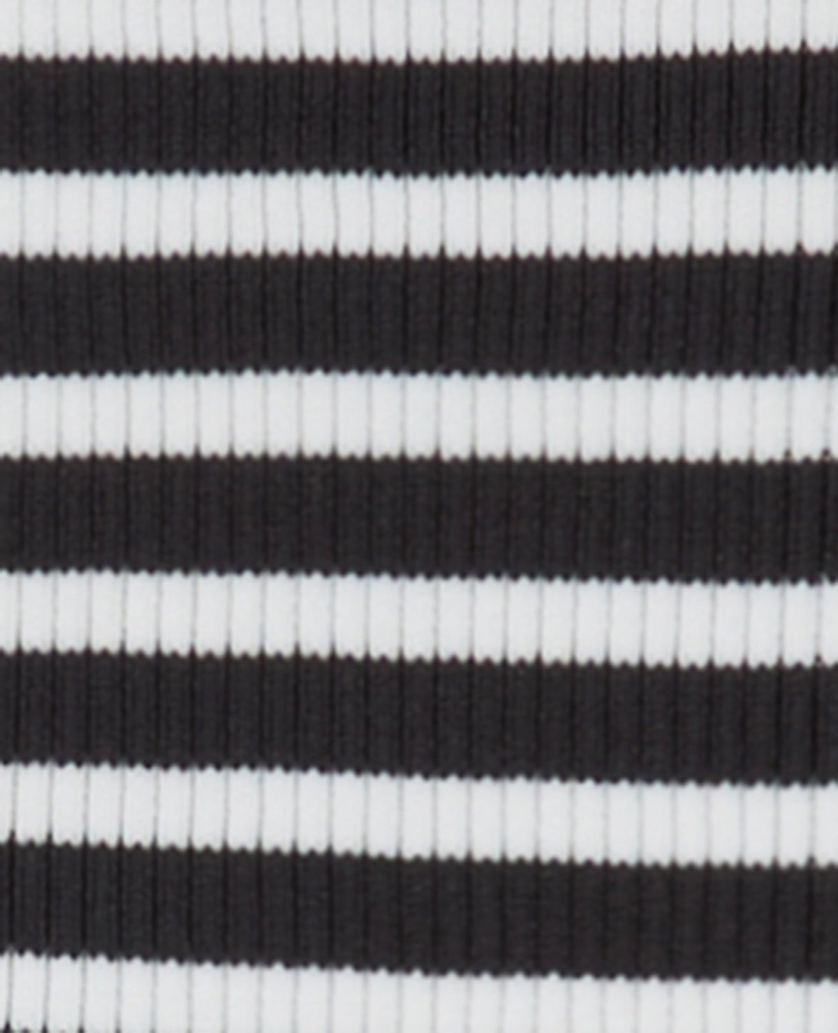 Dos-nu en maille tricot rayée