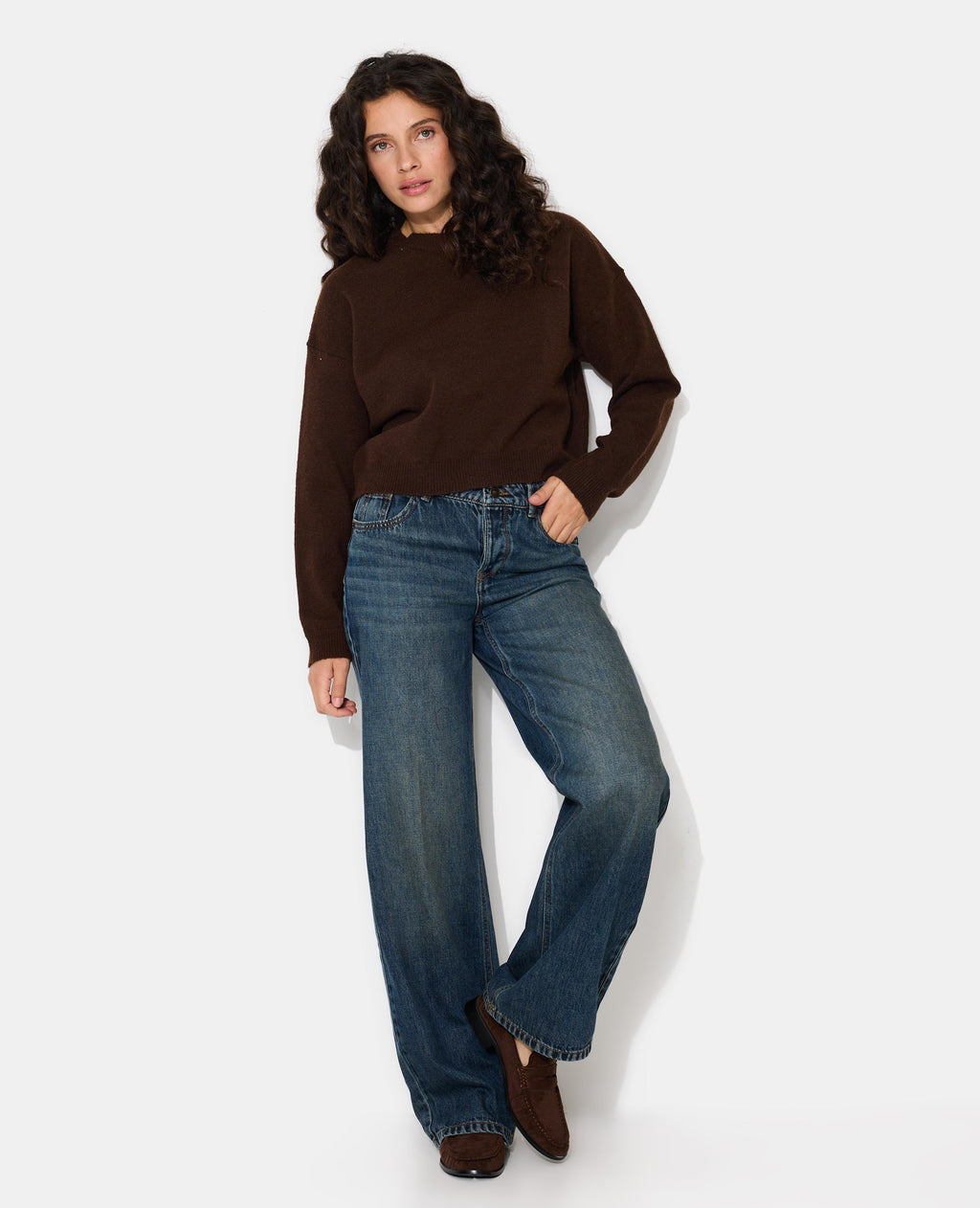 Pull court avec encolure ronde