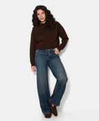 Pull court avec encolure ronde