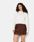 Pull court avec encolure ronde